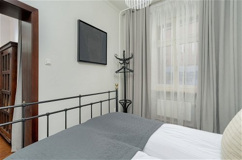 Photo 2 - Apartment Poznan Old Town by Renters