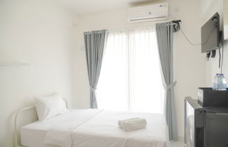 Photo 1 - Comfy Stay Studio At Sky House Bsd Apartment