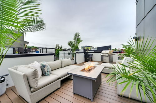 Photo 1 - Luxury Seattle Vacation Rental w/ Fire Pit