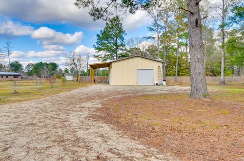 Photo 14 - Alabama Lakefront Getaway w/ Kayaks & Patio