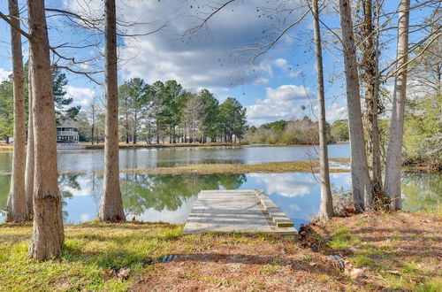 Photo 7 - Alabama Lakefront Getaway w/ Kayaks & Patio