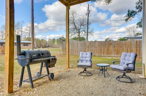 Photo 4 - Alabama Lakefront Getaway w/ Kayaks & Patio