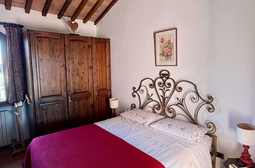 Photo 7 - Tuscan Villa 5mins From Beach, Sleeps 8, ev Point