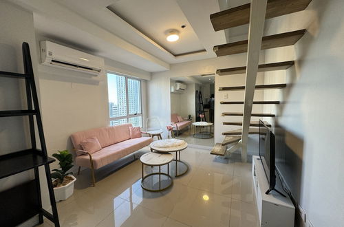 Photo 8 - COZI sweet pink loft suite at BGC fort