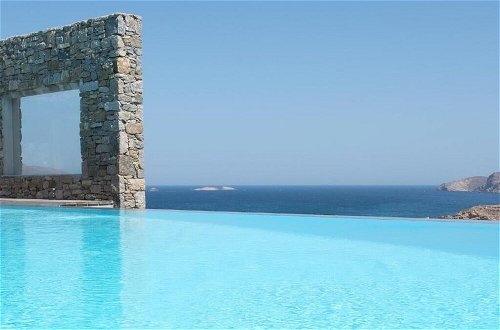 Photo 12 - Mykonian Private 2 Bd Villa with Pool