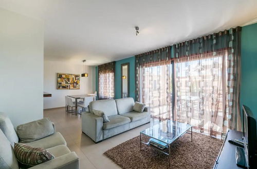 Photo 1 - Captivating 2-bed Apartment in Praia da Luz