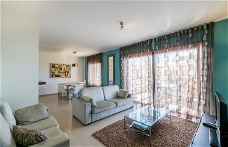 Photo 1 - Captivating 2-bed Apartment in Praia da Luz