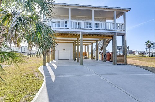 Foto 28 - Stylish Galveston Home < 1 Mi to Beach, Bay Access
