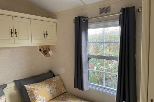 Photo 3 - Captivating 2-bed Static Caravan on Private Land