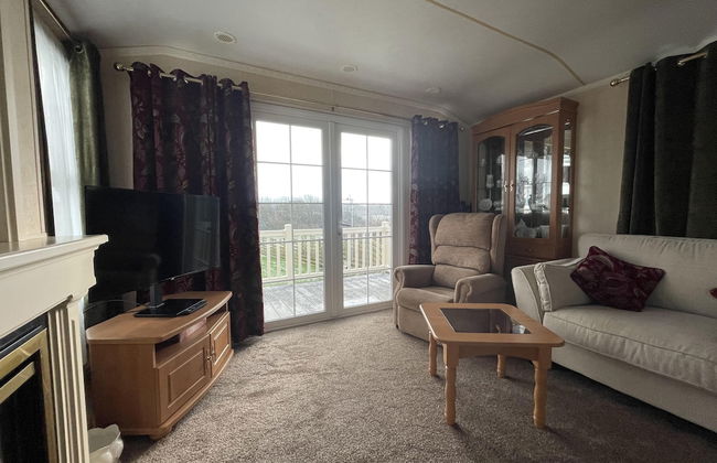 Captivating 2-bed Static Caravan on Private Land - Foto 8