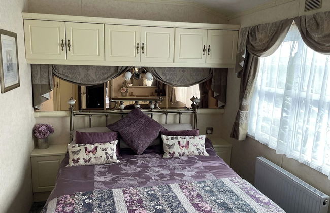 Captivating 2-bed Static Caravan on Private Land - Foto 5