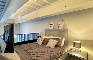 Photo 1 - Industrial-chic 1BD Loft by the River Fulham