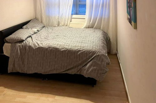 Photo 8 - Room in Apartment - Normanton - Deluxe Double Room