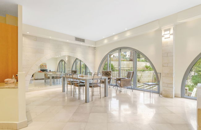 David Citadel Hotel Private Lux Suites - Photo 18