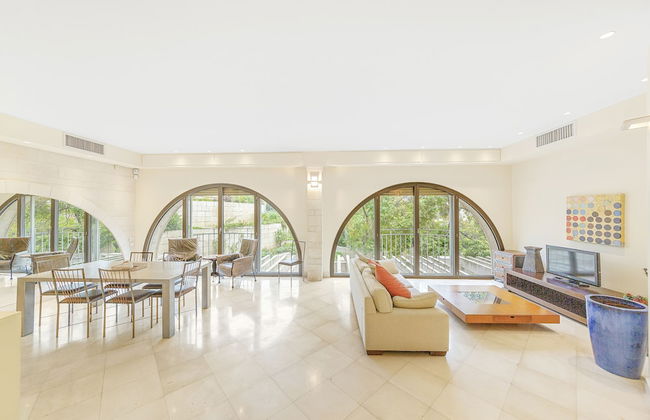 David Citadel Hotel Private Lux Suites - Photo 14