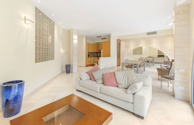 David Citadel Hotel Private Lux Suites - Photo 12