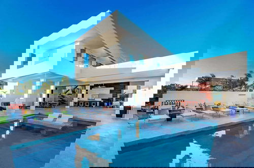 Photo 22 - Luxury 3bdr Villa with Private Pool, Oceanview and Hotel Amenities v4