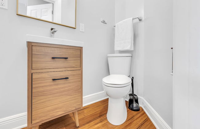 Brewerytown Balcony Retreat W Oxford 1BR - Photo 13