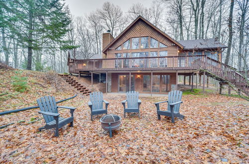 Foto 1 - Cozy Wisconsin Cabin w/ Deck, Kayaks & Lake Views