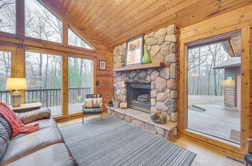 Foto 17 - Cozy Wisconsin Cabin w/ Deck, Kayaks & Lake Views