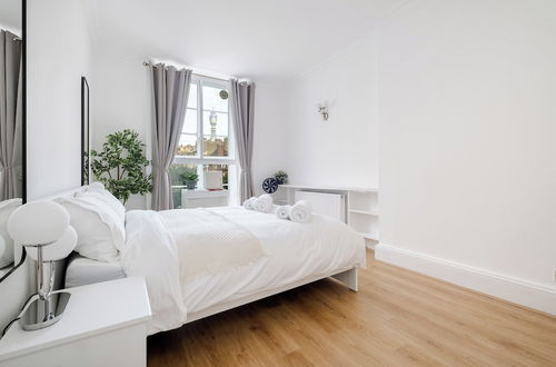 Foto 9 - Luxury 2 Bed Apartment in Central London