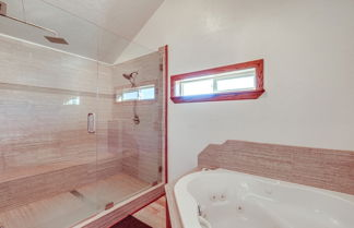 Photo 2 - Spacious Flagstaff Home w/ Private Hot Tub & Deck