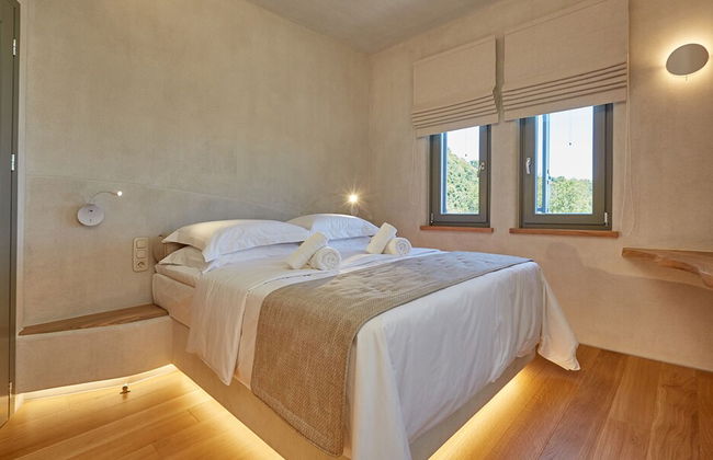 Sunrise Garden Hills - Photo 2