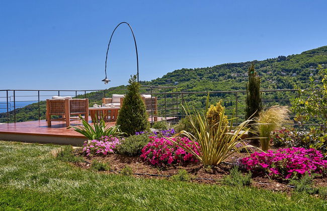 Sunrise Garden Hills - Photo 56