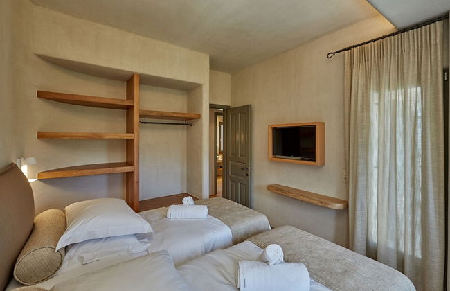 Sunrise Garden Hills - Photo 3