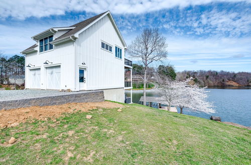 Photo 34 - Goodview Lake House w/ Boat Dock, Kayaks & Views