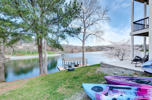 Photo 40 - Goodview Lake House w/ Boat Dock, Kayaks & Views