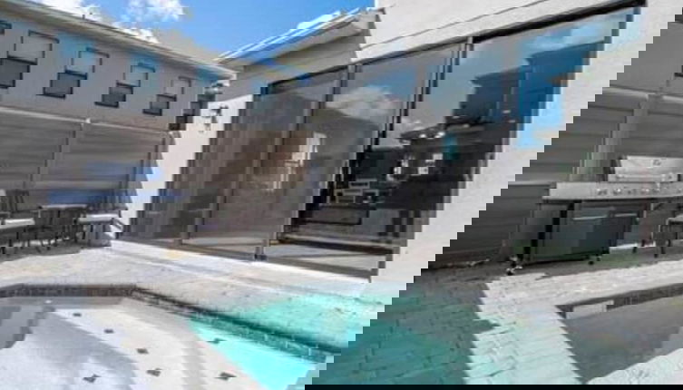 Foto 1 - Beautiful 4 Bed 3 5 Bath With Jacuzzi