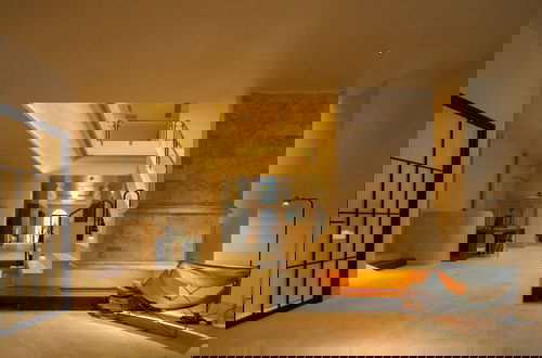 Photo 6 - Golden Age Hotel