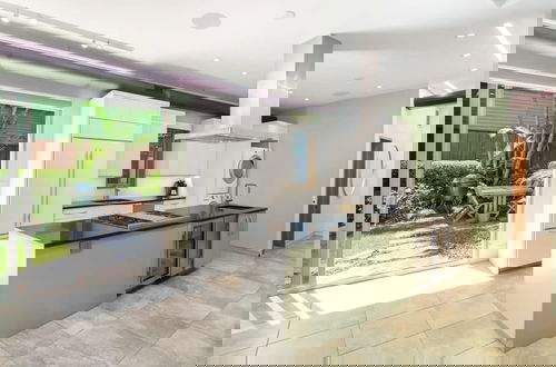 Foto 34 - Contra House by Brightwild Luxury Home w Pool
