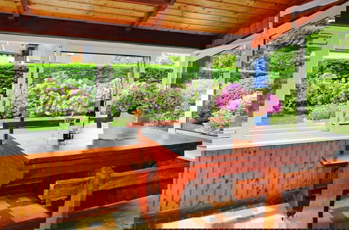 Foto 10 - Holiday Home With Well-kept Garden in Plourivo