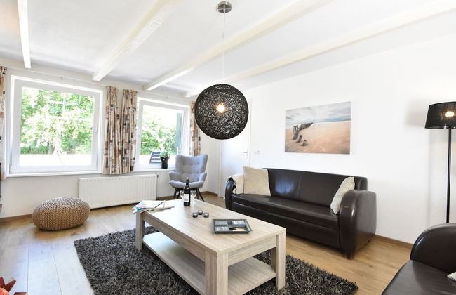 Cozy Holiday Home in Zonnemaire Near Lakebeach - Foto 19