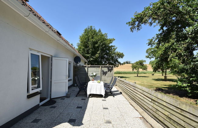 Cozy Holiday Home in Zonnemaire Near Lakebeach - Foto 69