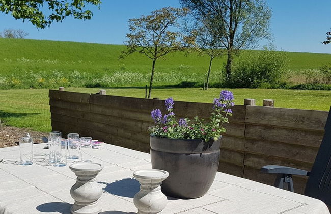 Cozy Holiday Home in Zonnemaire Near Lakebeach - Foto 29