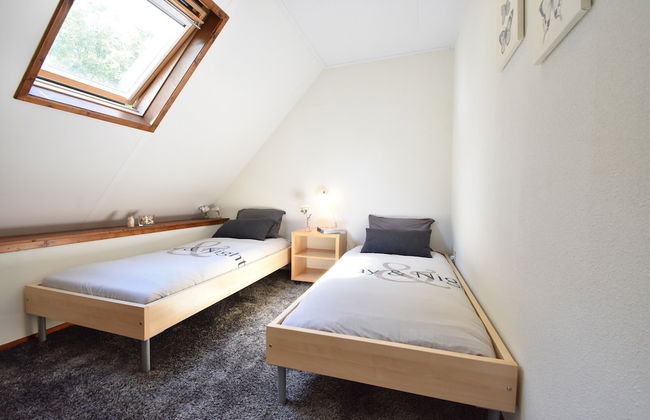 Cozy Holiday Home in Zonnemaire Near Lakebeach - Foto 14