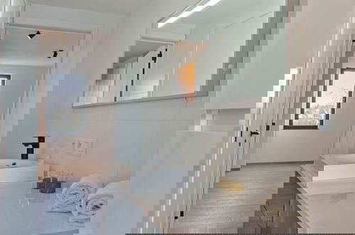 Photo 42 - Spacious 3 Bedroom Apartment With Private Garage