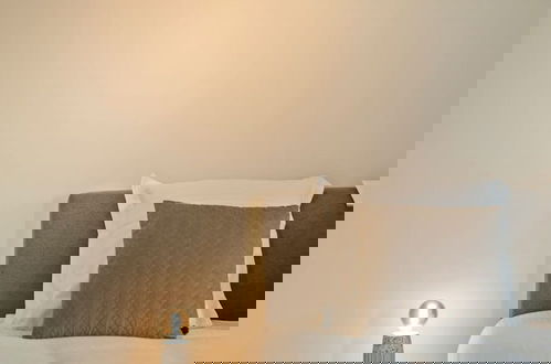 Photo 32 - Spacious 3 Bedroom Apartment With Private Garage