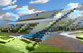 Foto 2 - Luxurious Villa 9br Encore Resort Near to Disney