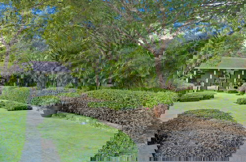 Foto 49 - 5BR Oceanfront Golf Estate w Pool Private Chef
