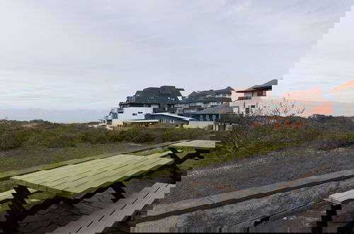 Foto 15 - Luxe 5-bedroom Villa With Panoramic Views