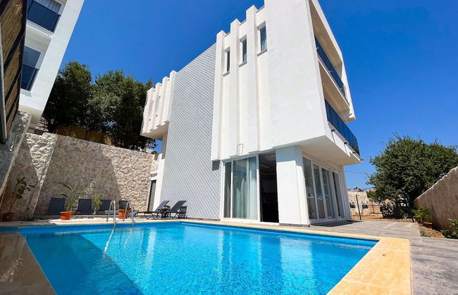 Villa With Private Pool Garden - All Rooms w AC - Foto 18