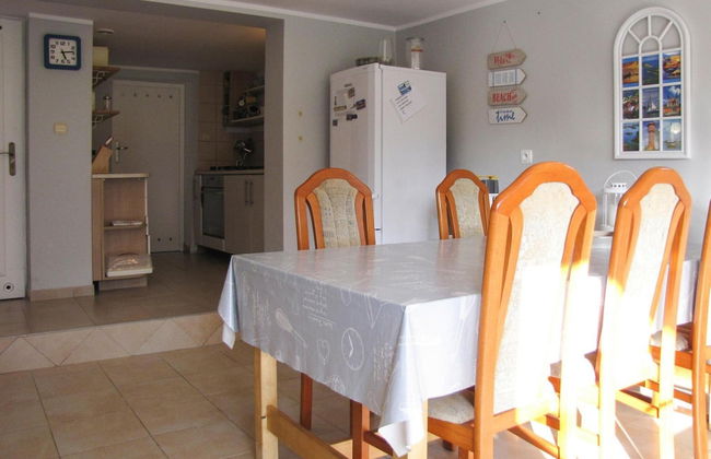 Detached Cottage With Fenced Yard Right by the Lake, Wrony - Foto 14