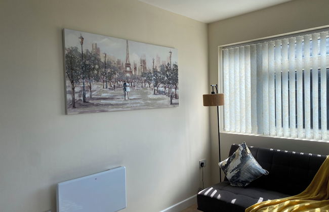 Apartment Sleeps 4, Free Parking, Pets Welcome - Photo 18