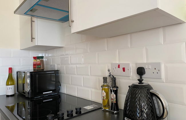 Apartment Sleeps 4, Free Parking, Pets Welcome - Photo 7