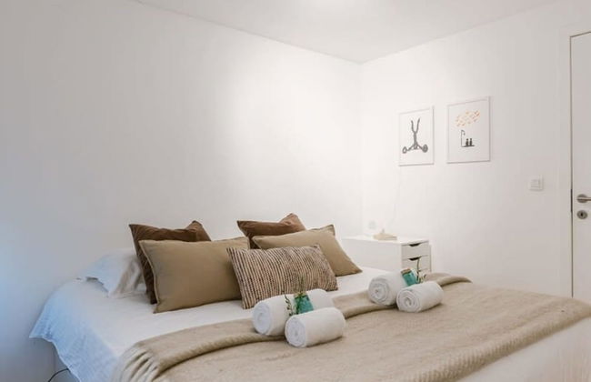 Homely Duplex Near Historic City Center Station - Photo 6