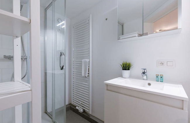 Homely Duplex Near Historic City Center Station - Photo 38